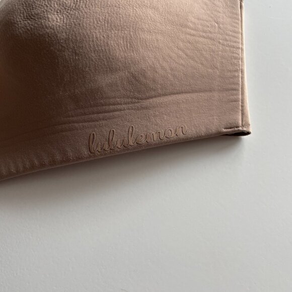 Lululemon Hold True Bra Seamless Tan 32D - Picture 5 of 7